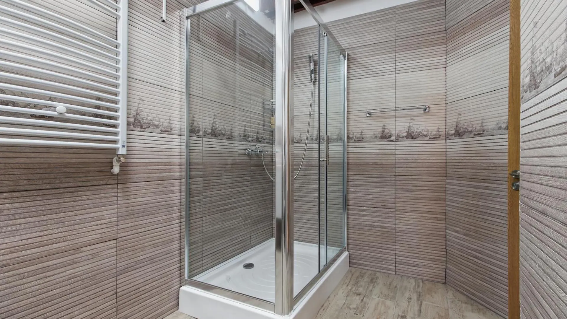 בוקרשט Petru Maior Apartments